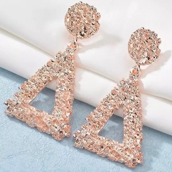 Jewelry - Rose Gold Geo Earrings.